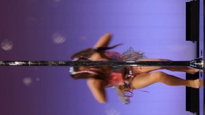レアナちゃん ( JS5 ) ポールダンスパフォーマンス ( 縦動画 4K/60P 小学生 pole dance )「選曲 YOASOBI アイドル 」