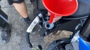 How to: Coolant change (GSX-S 1000F)