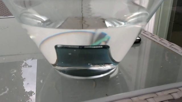 iPhone 11 Pro max water test ? Water resistant? смотреть онлайн