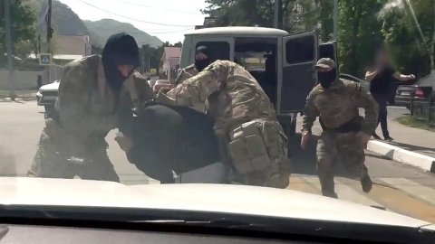 В Карачаево-Черкесии задержан и арестован сторонни...ристической организации "Исламское государство"