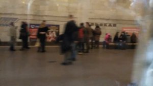 Поездка на метро в Минске. Использование жетона.