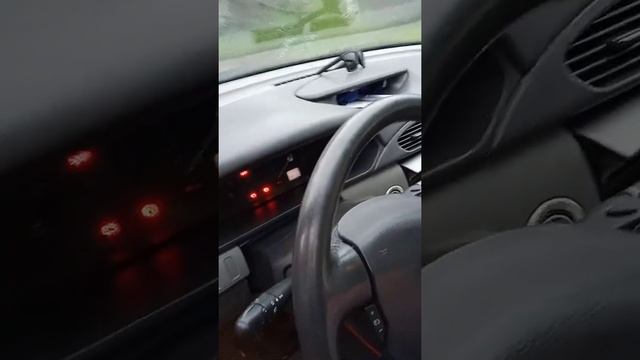 Обзор RENAULT LAGUNA 2 1.8i смотреть онлайн