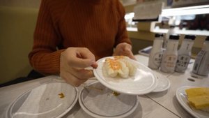 СУШИ РЕСТОРАН БУДУЩЕГО Как выглядит современный суши ресторан в Японии