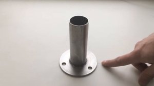 Стакан для крепления лестниц для бассейнов www.runvilpools.ru