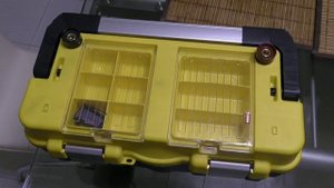 Правильные и неправильные параллельные соединение элементов литий-ионной батареи.