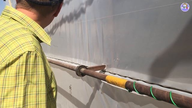 Как работает механизм открытия и закрытия форточки на теплицах? (13-07-2018) смотреть онлайн