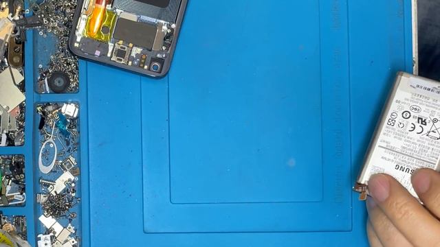 (광고) 갤럭시 S10e 액정 교체 방법. смотреть онлайн