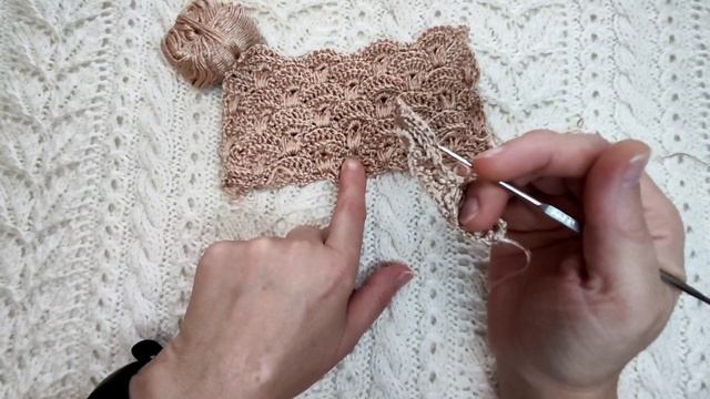 ШИКАРНЫЙ АВТОРСКИЙ УЗОР крючком. Схем и описания нет нигде.