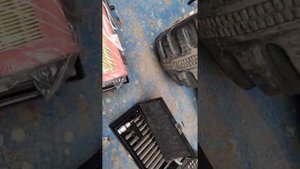 Замена воздушного фильма Шкода рапид 1.4.