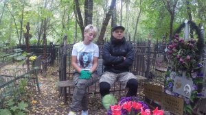 Уборщик заброшенных могил. В Мосвку пришла беда)))))! Головинское кладбище.