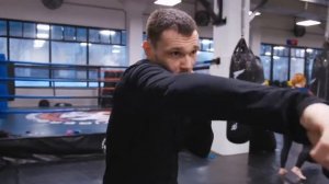 Работа в стойке. И какие виды передвижений есть в боксе.