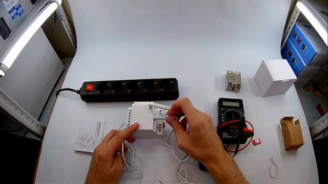 Видеообзор GSM контроллера Simpal D210