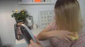 FARBOWANIE WŁOSÓW. LOREAL PREFERENCE X 8.3 CANNES | Kobieta z Książką