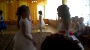 ТАНЕЦ "ВЕСЁЛЫЕ НОЖКИ"