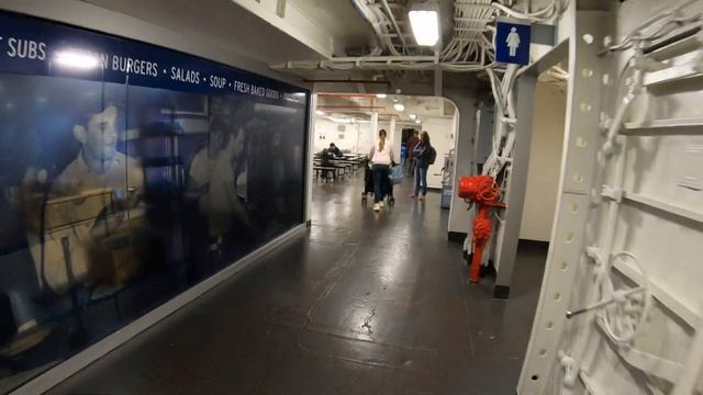 В авианосце, часть 1, Манхеттан, Нью Йорк смотреть онлайн