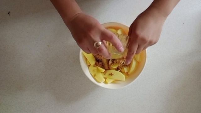 Картошка по-деревенски.  Ароматная,очень вкусная картофель по-деревенски в духовке. #rek #vkusno