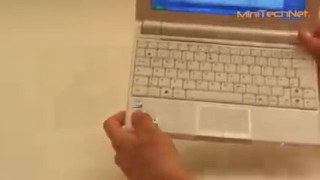 Asus Eee PC 1000H Netbook (DE)122 смотреть онлайн