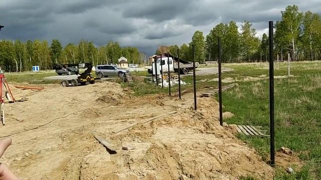Винтовые сваи 73 под забор