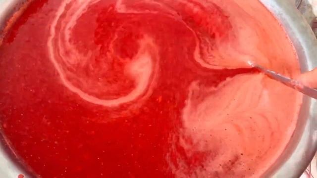 Очень вкусное клубничное варенье на зиму. Өте дәмді құлпынай джемі