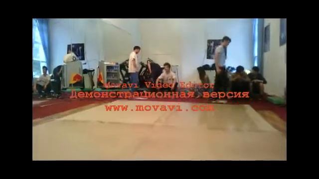 Таджикский брейк данс Профсоюз Сrazy Battle Series 2014 Power Move solo battle смотреть онлайн