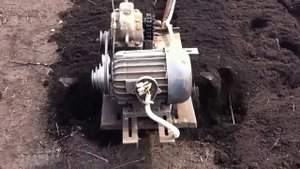 Самодельный культиватор(скорость увеличена)