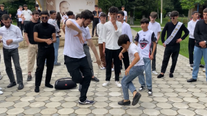 Супер Чеченская Лезгинка 2023 Парни Танцуют Кайф Dance ALISHKA Lezginka Zaqatala Dari Duri Son Zəng