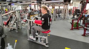 Плечи в тренажере - махи в стороны