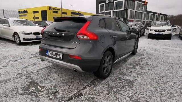 Volvo V40 Cross Country 2.0 D3 110kW 2013MY смотреть онлайн