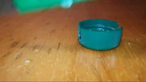 Подставка для телефона из пробки от бутылки