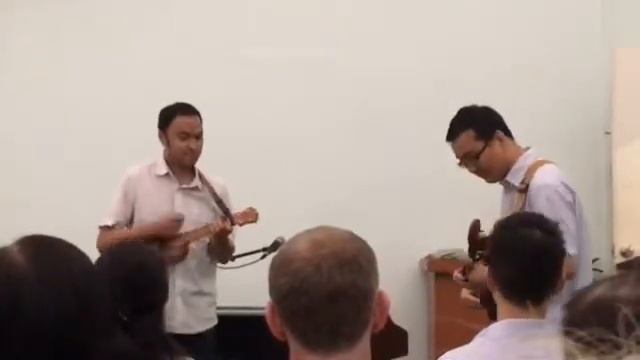 Ukuleles of Generosity смотреть онлайн