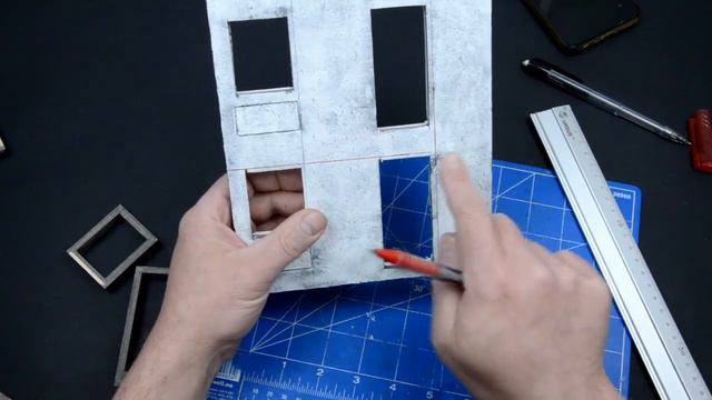 DIORAMA CITY BUILDING from CARTBOARD 135 Schratchbuild