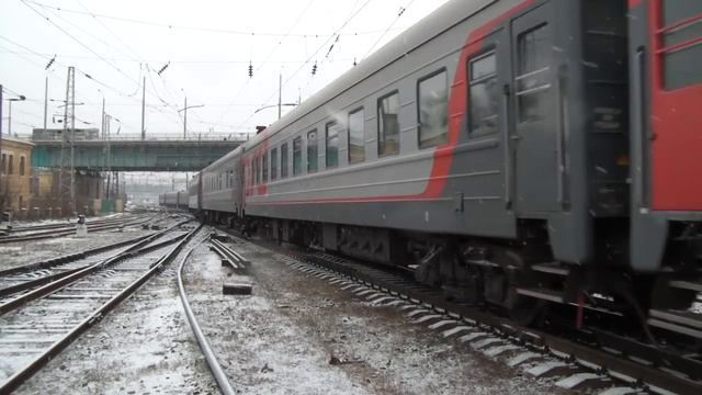 ЭП1М-640 с поездом Москва — Грозный смотреть онлайн