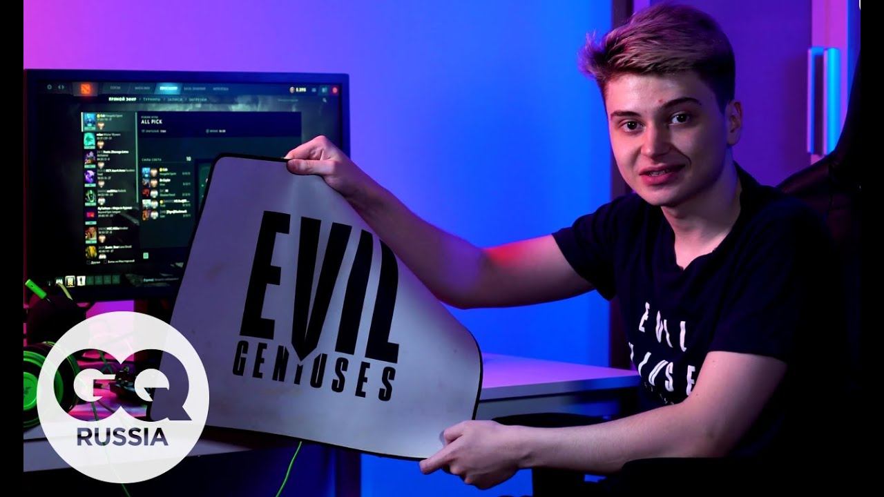 RAMZES666 показывает свои игровые девайсы