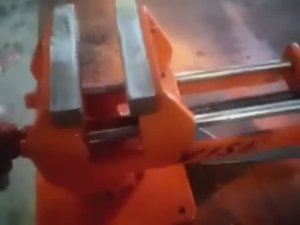 поворотные тиски своими руками