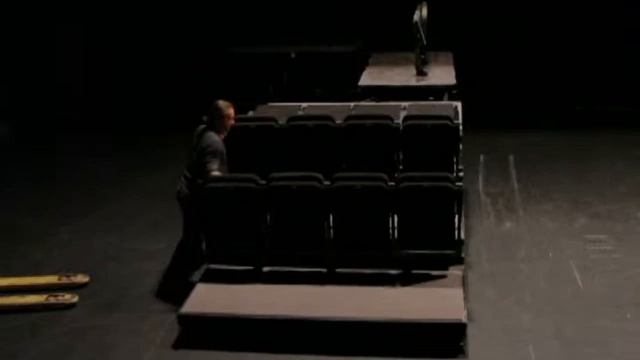 Организация концертного зала с помощью кресла "Трансформер" смотреть онлайн