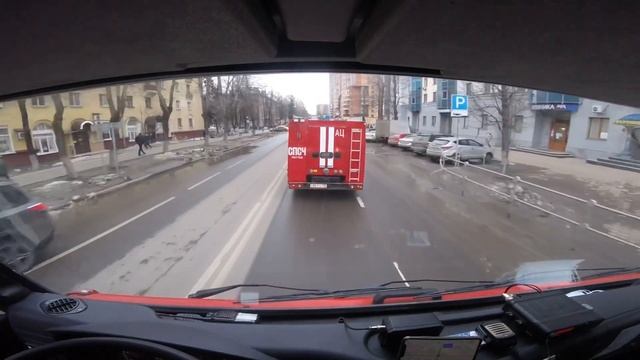 Выезд на пожар, как пропускают пожарных @vladdavid1977 смотреть онлайн