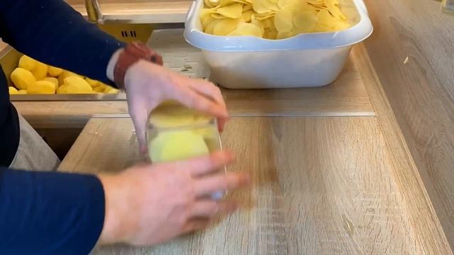 КУПИТЬ ВЫГОДНЕЕ? 30КГ КАРТОШКИ В ЧИПСЫ. смотреть онлайн