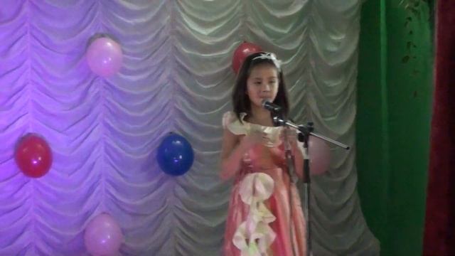 Жил в лесу колючий ёжик (Соня и Алена) 2010.m2ts смотреть онлайн