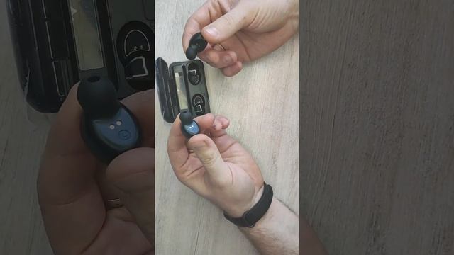 Настройка синхронизации наушников F9-5. 2 варианта смотреть онлайн