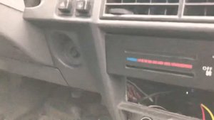 ЗАЗ Славута КНОПКА НА ВКЛЮЧЕНИЯ САБВУФЕРА И МАГНИТОЛЫ