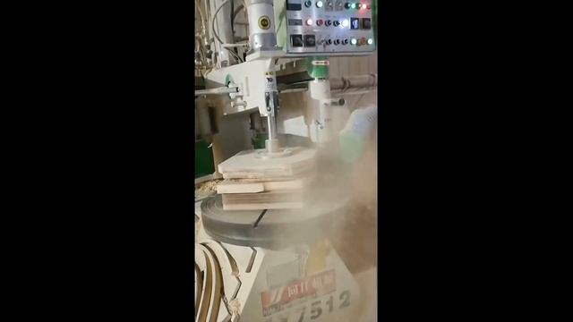 Автоматический копировально-фрезерный станок EcoWood MX7512. Фрезеровка заготовки сиденья стула