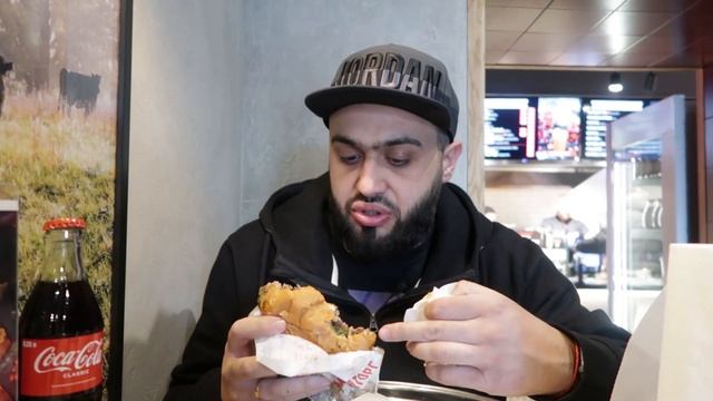 Бургерная от МИРАТОРГ | Русский фастфуд | Бургер с КУСКОМ МЯСА смотреть онлайн