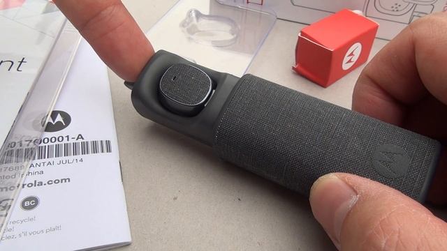 Motorola Hint Bluetooth Headset Earbud Overview смотреть онлайн
