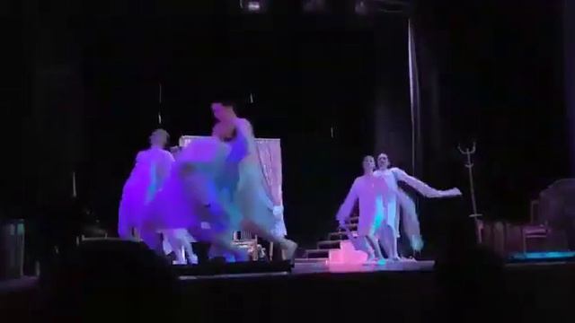 Танец психов из спектакля "Мышеловка". Dance of psychos
