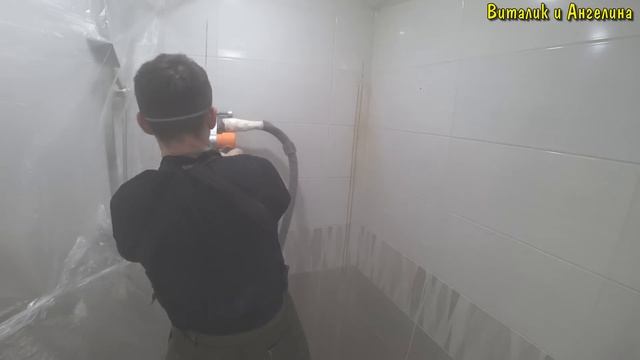 ПРОДОЛБИЛ ДВЕРЬ В ТУАЛЕТЕ / РЕМОНТ В ВАННОЙ / ПАРИМСЯ В САУНЕ / ОБЛИВАЕМСЯ ХОЛОДНОЙ ВОДОЙ / ВЛОГ