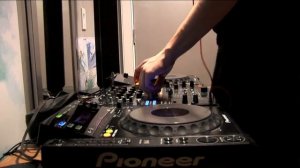 CDJ 900 Slip Mode: Loops, Scratch, Effects