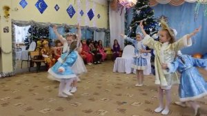 ЦРР - д.с. № 46 г.Саранск ,  танец Снегурочек "Зимушка-зима", подготовительная группа