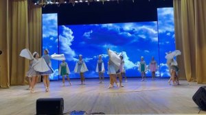 Танец "ГУСИ -ЛЕБЕДИ"- исполняет народный танцевальный коллектив "ОГОНЬКИ" МБУК "СКО КМО СК"