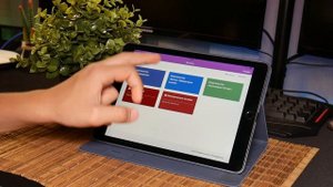 Как скачать учебники на IPad или IPhone