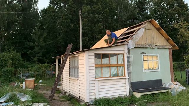 Ремонт дачного домика. Мягкая кровля. Этап подготовки. Таймлапс